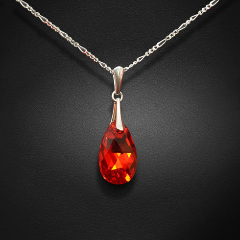 Sudraba kulons "Baroka (Light Siam AB)" ar Swarovski™ kristāliem